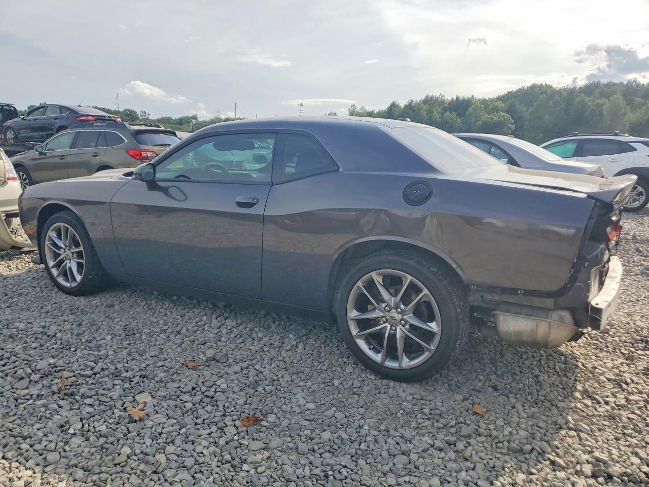 2022 Dodge Challenger Gt - zdjęcie 2