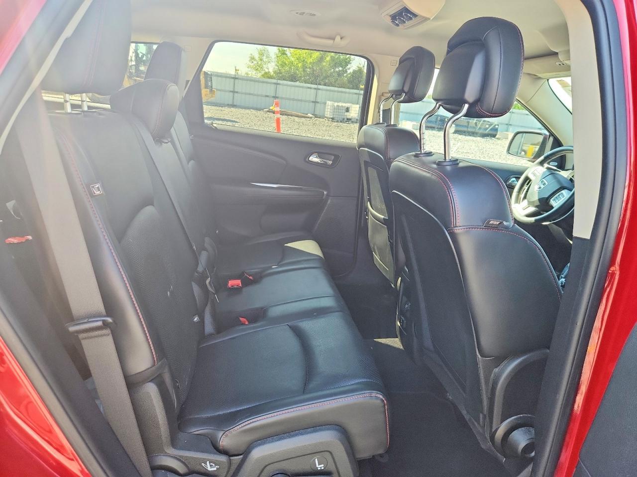 2016 Dodge Journey R/T - zdjęcie 11