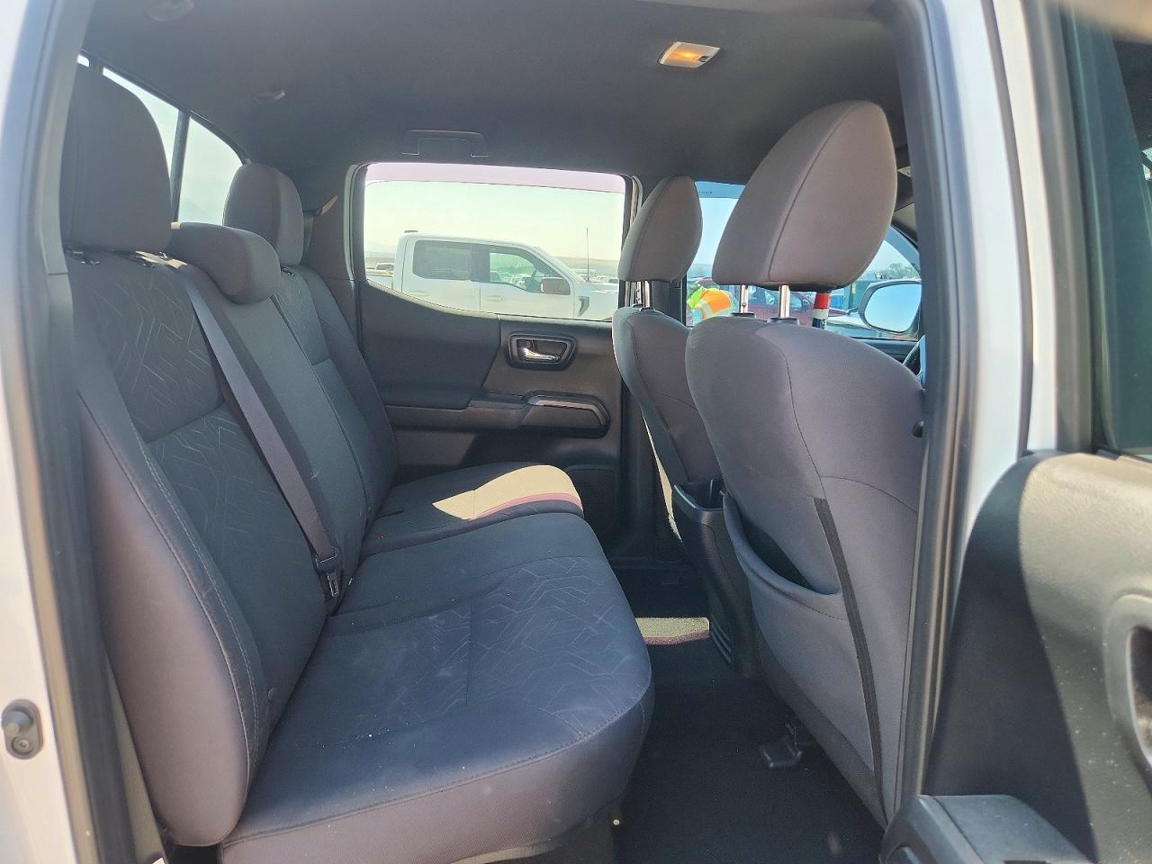 2017 Toyota Tacoma Trd Sport - zdjęcie 10