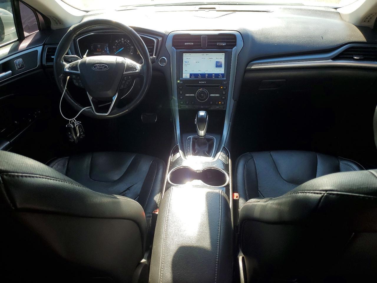 2016 Ford Fusion Titanium Phev - zdjęcie 8