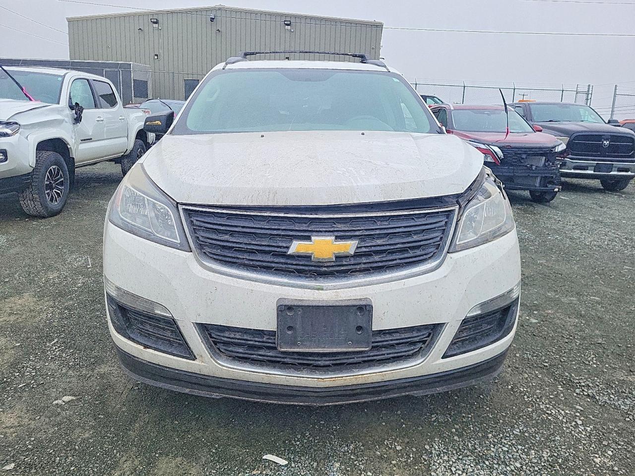 2017 Chevrolet Traverse Ls - zdjęcie 5