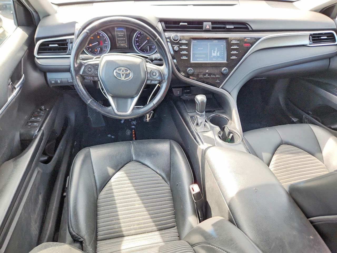 2018 Toyota Camry Se - zdjęcie 8