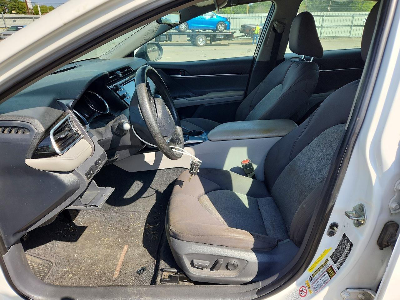 2018 Toyota Camry Le - zdjęcie 7