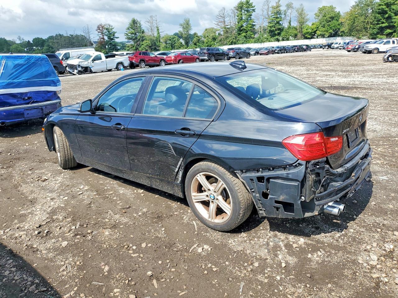 2013 BMW Seria 3 328i - zdjęcie 2