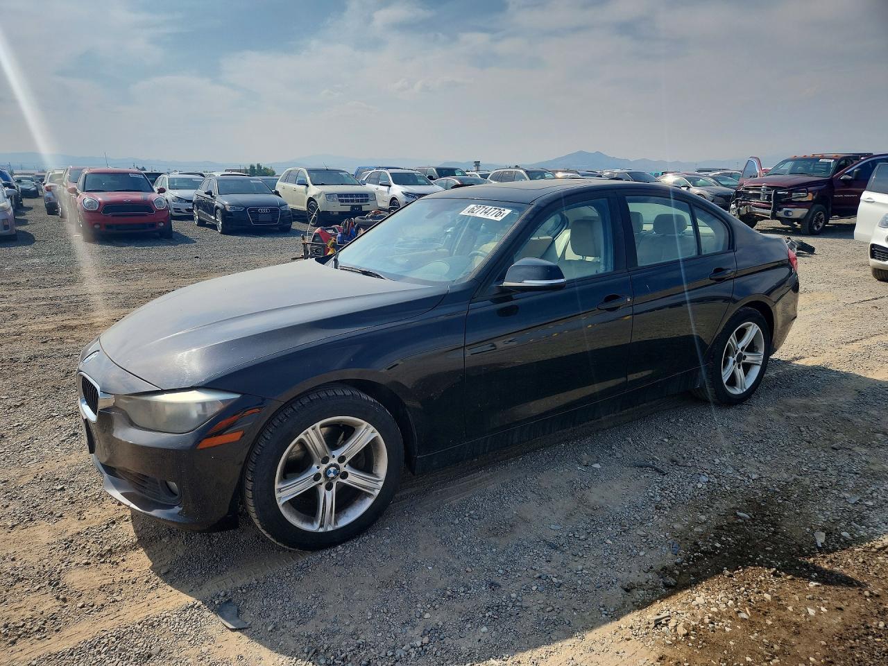 2013 BMW Seria 3 328i - zdjęcie główne