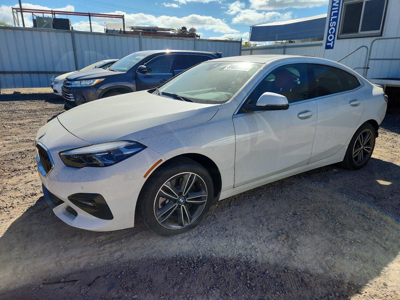 2021 BMW 228I - zdjęcie główne
