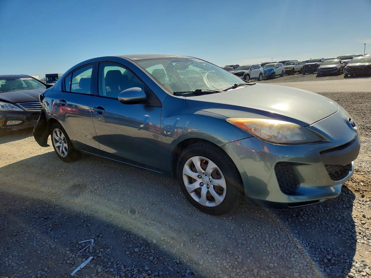 2013 Mazda 3 I - zdjęcie 4