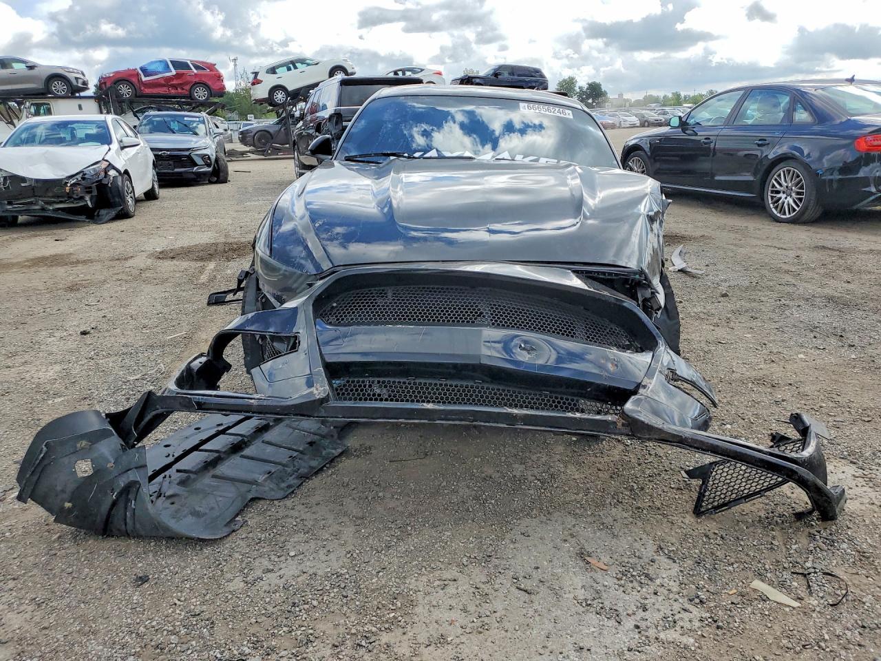 2017 Ford Mustang - zdjęcie 5