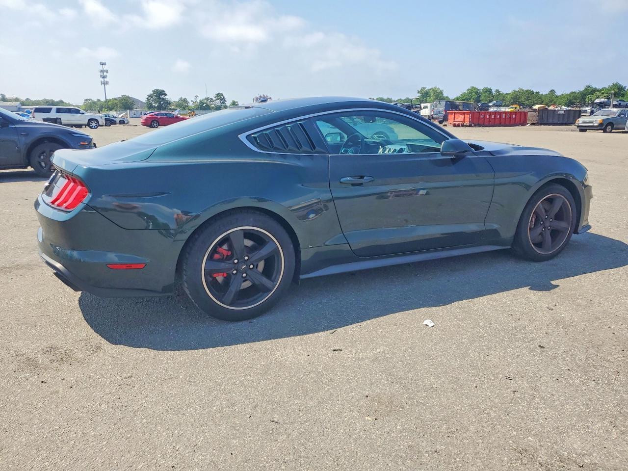 2020 Ford Mustang Bullitt - zdjęcie 3
