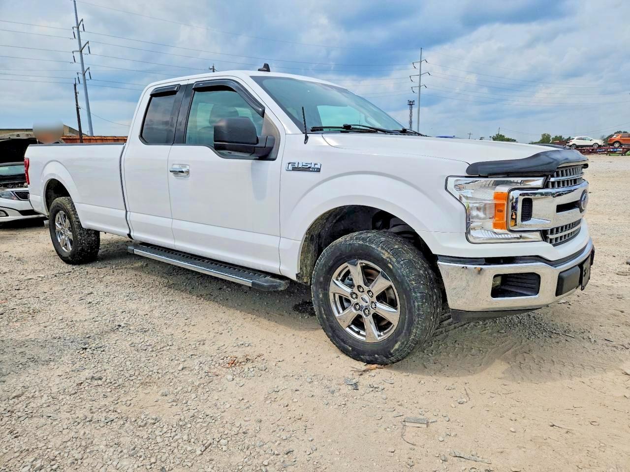 2020 Ford F150 Super Cab - zdjęcie 4