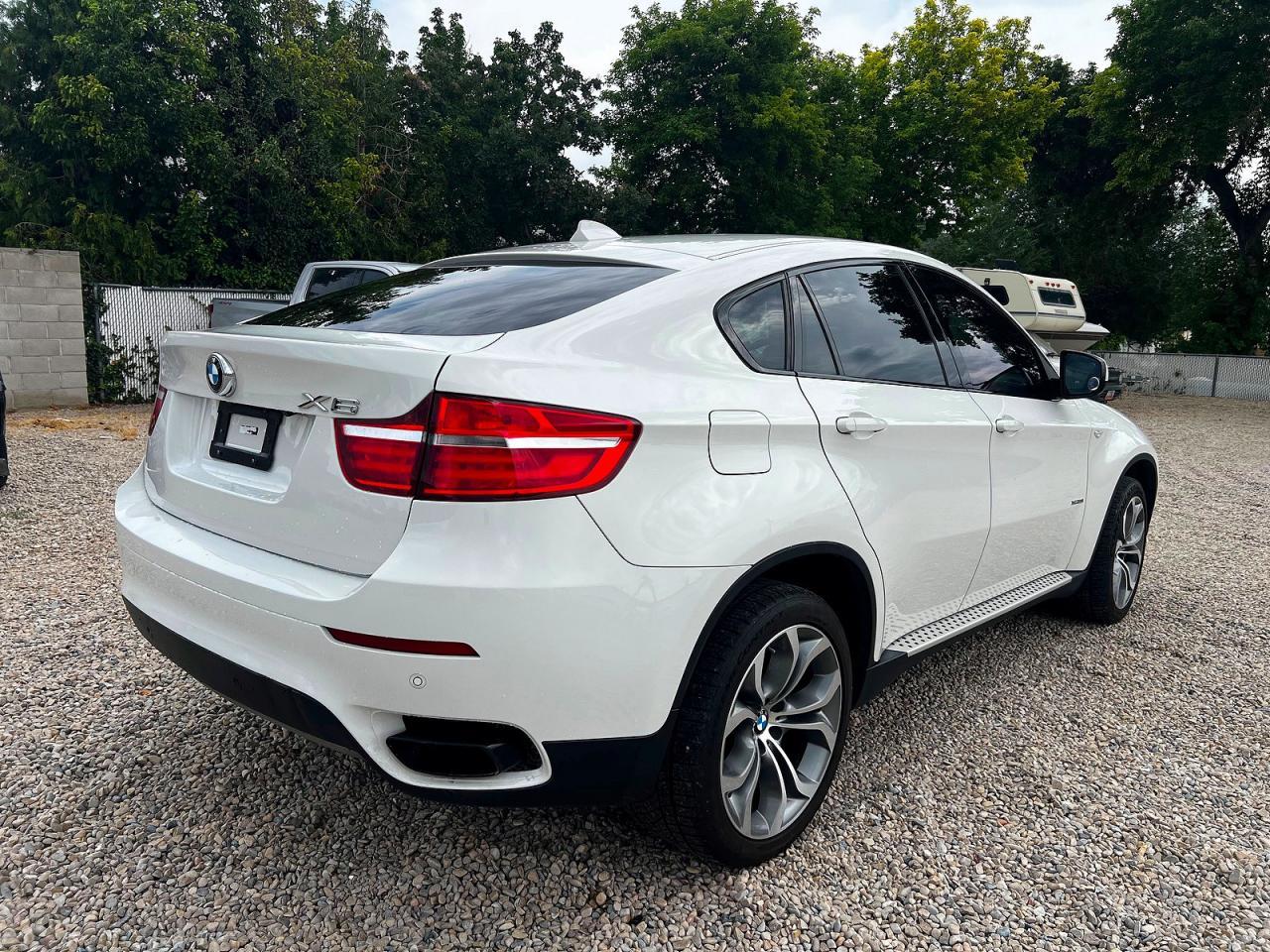 2014 BMW X6 xDrive50I - zdjęcie 4