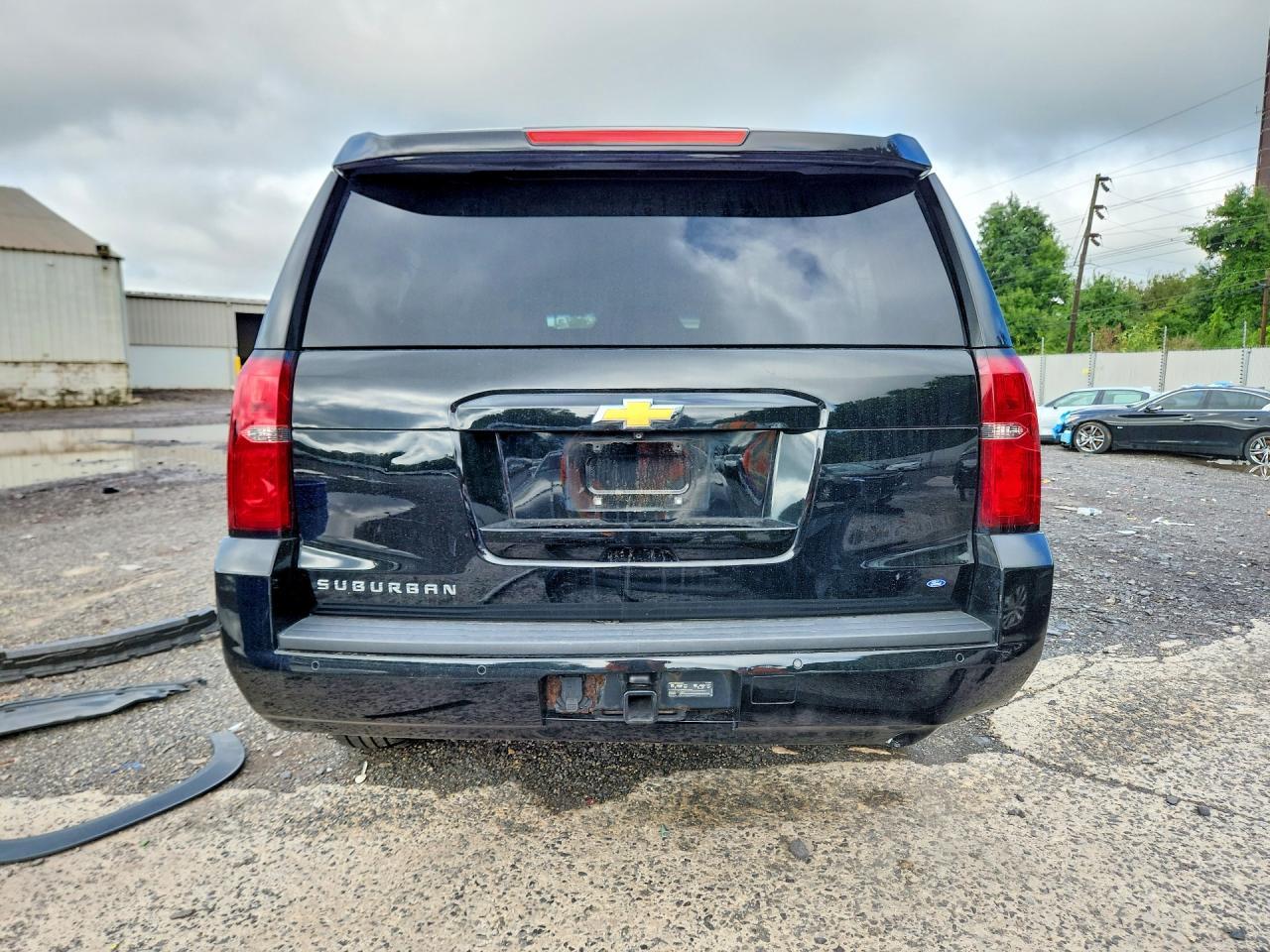 2015 Chevrolet Suburban K1500 Lt - zdjęcie 6