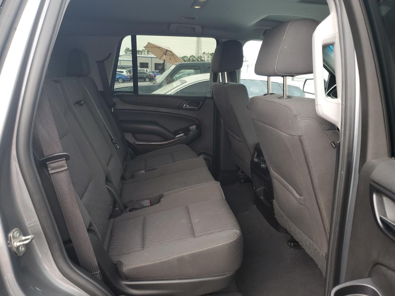 2019 Chevrolet Tahoe C1500 Ls - zdjęcie 10