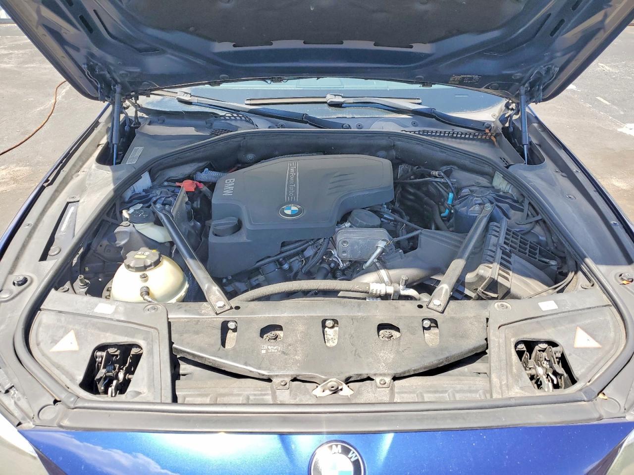 2016 BMW 528 I - zdjęcie 11