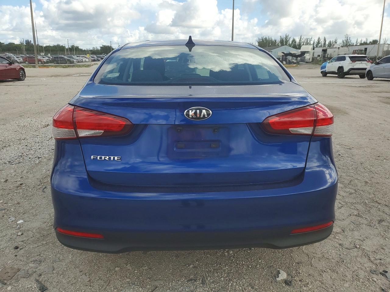2017 Kia Forte Lx - zdjęcie 6