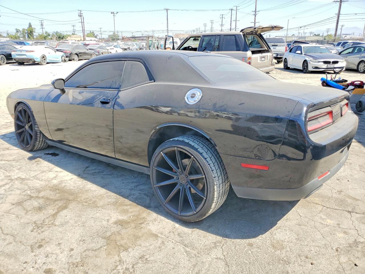 2016 Dodge Challenger Sxt - zdjęcie 2