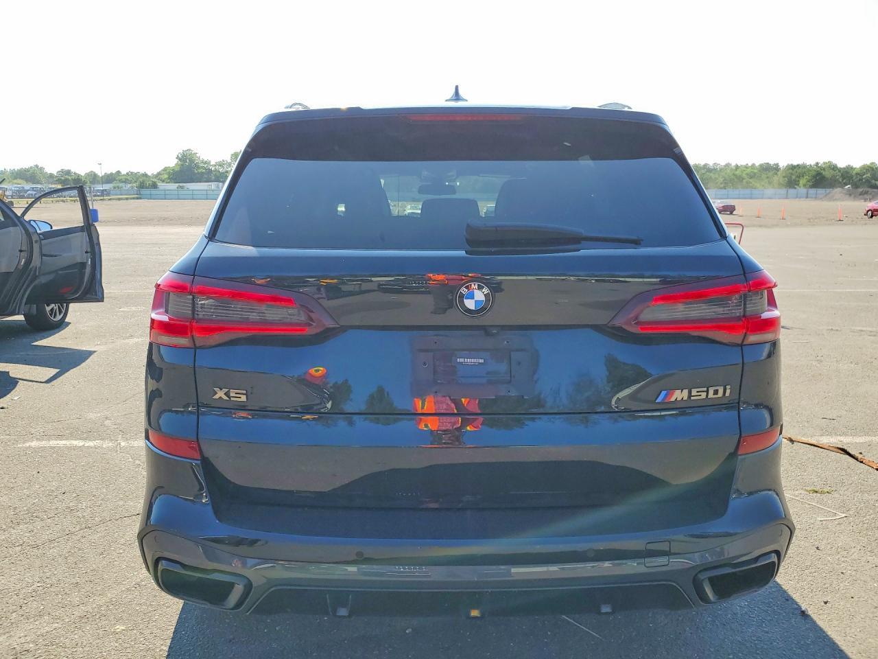2021 BMW X5 M50I - zdjęcie 6