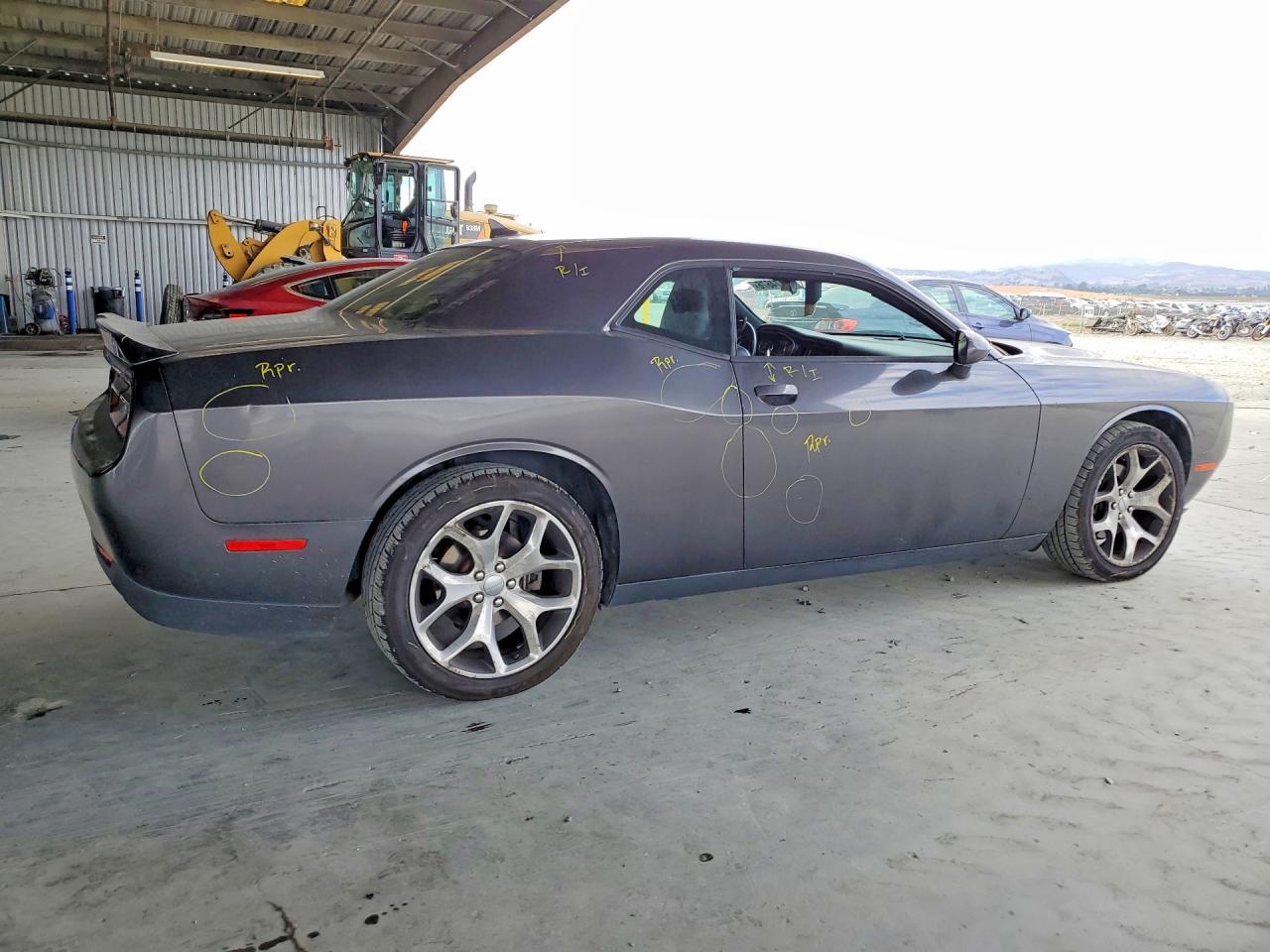 2016 Dodge Challenger Sxt - zdjęcie 3