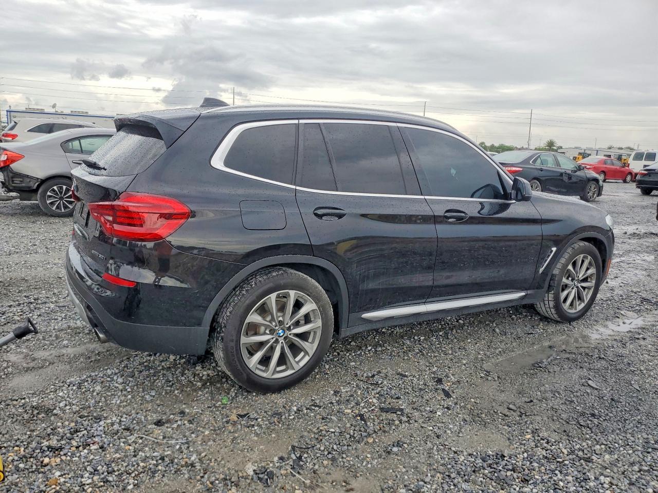 2019 BMW X3 Sdrive30I - zdjęcie 3