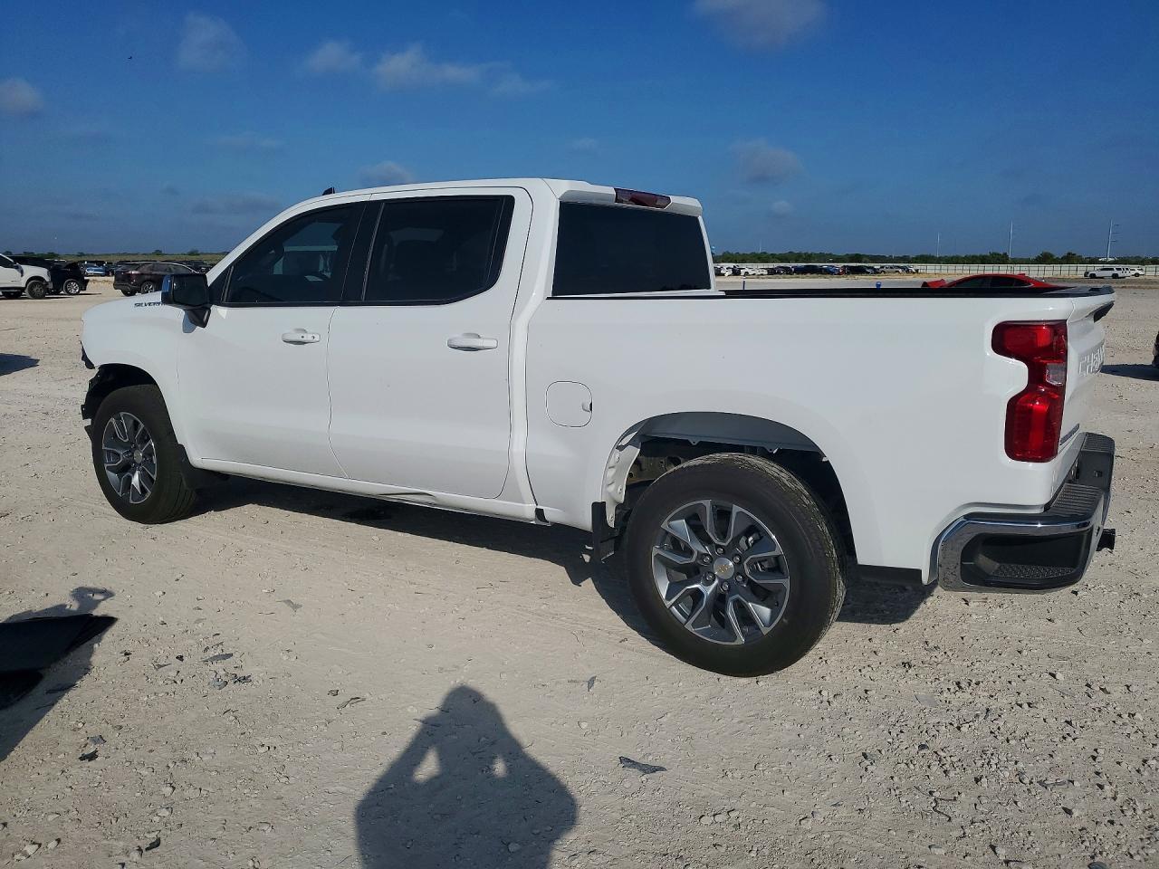 2026 Chevrolet Silverado C1500 Lt - zdjęcie 2
