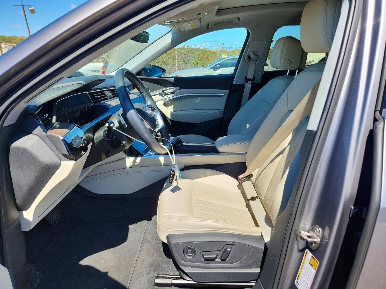 2022 Audi E-Tron Premium - zdjęcie 7