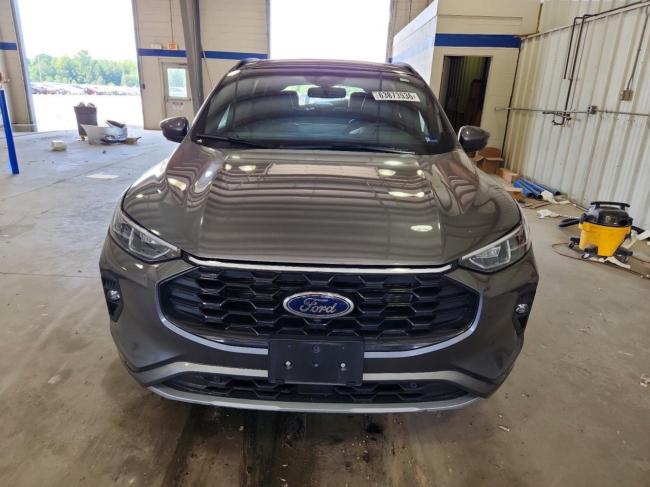 2025 Ford Escape St Line Elite - zdjęcie 5
