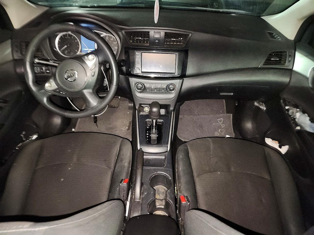 2019 Nissan Sentra S - zdjęcie 8
