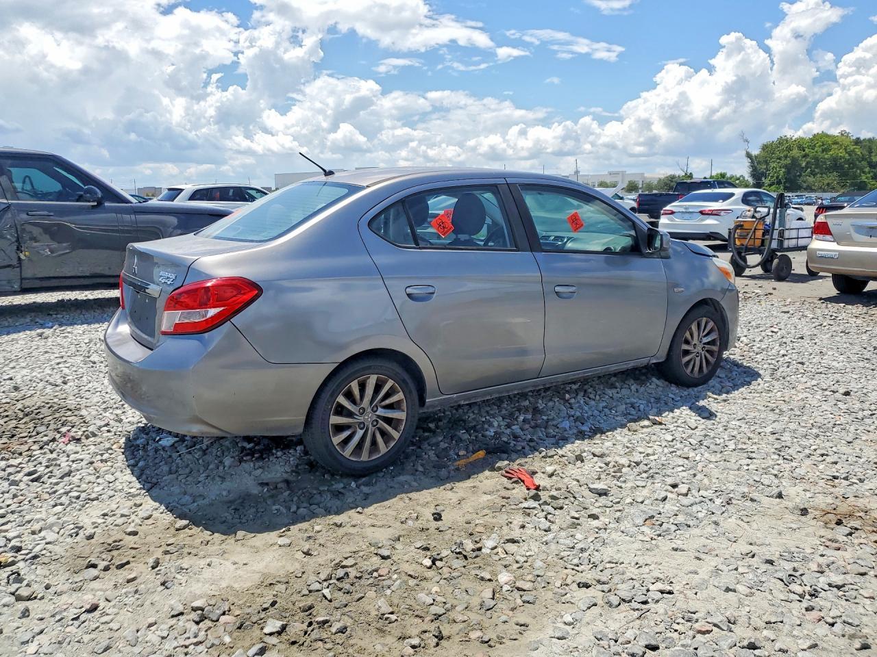 2018 Mitsubishi Mirage G4 Es - zdjęcie 3
