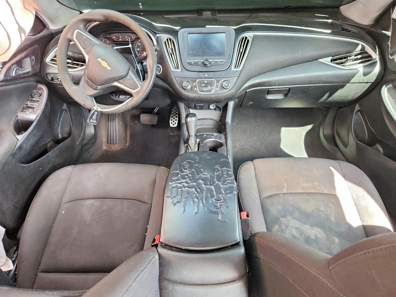 2017 Chevrolet Malibu Ls - zdjęcie 8