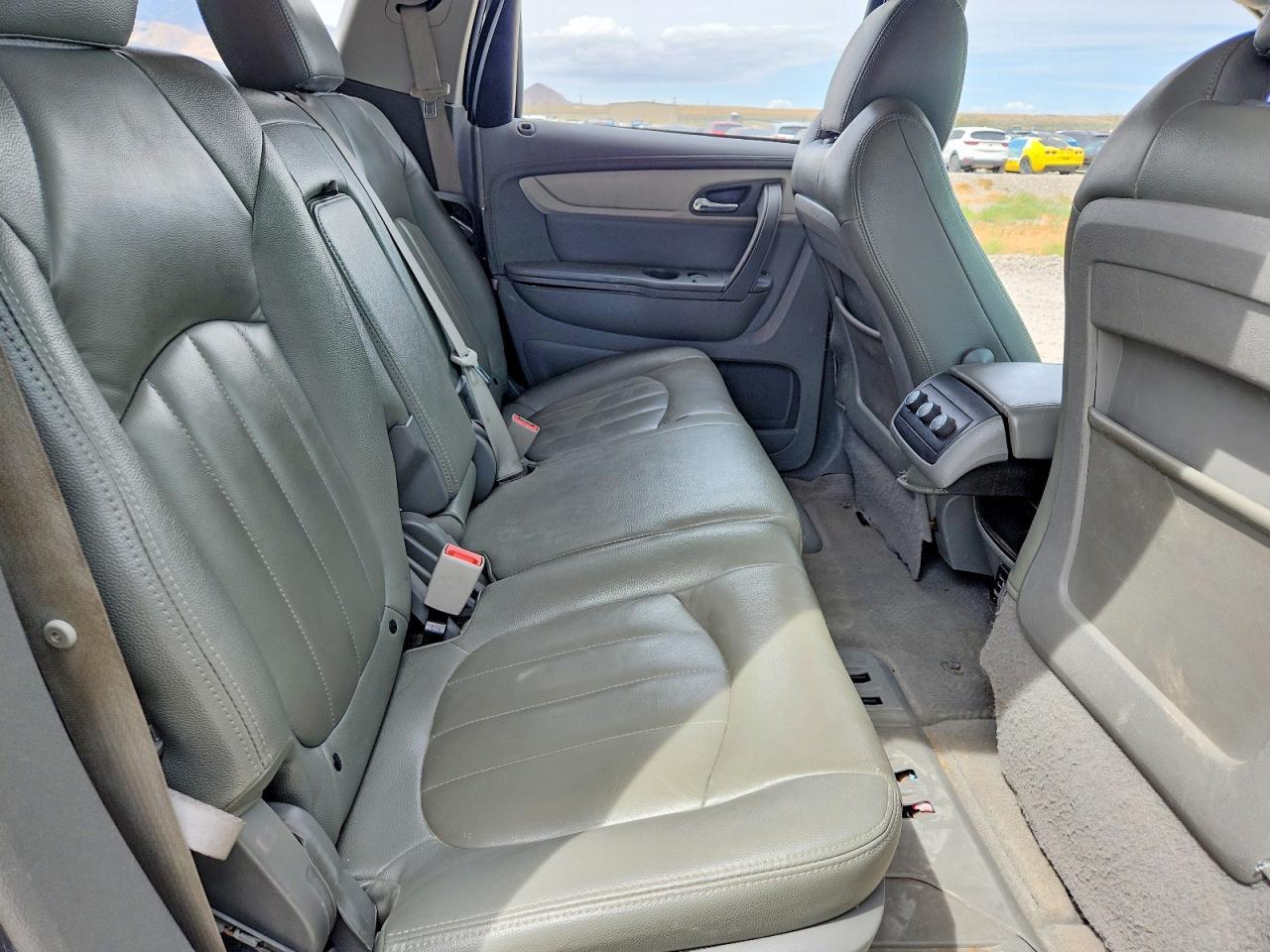 2017 Chevrolet Traverse Ls - zdjęcie 11