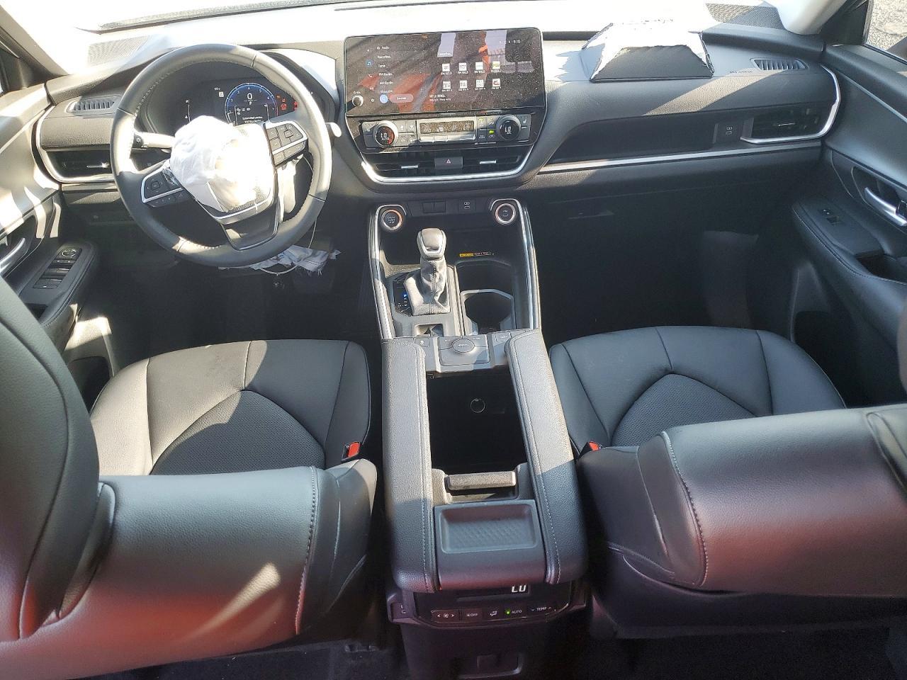 2026 Toyota Grand Highlander Xle - zdjęcie 8