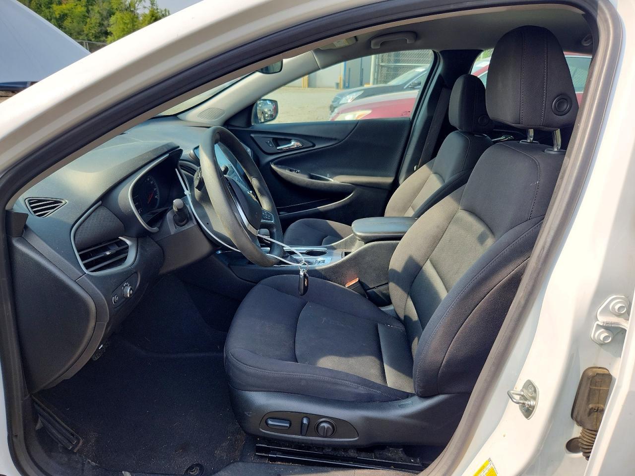 2024 Chevrolet Malibu Lt - zdjęcie 7