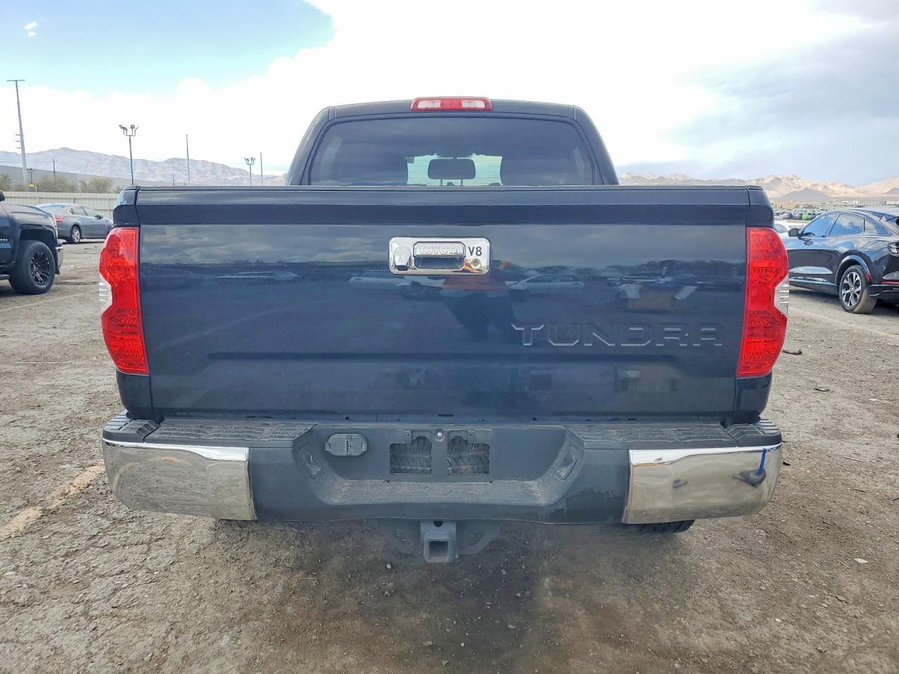 2016 Toyota Tundra Crewmax Sr5 - zdjęcie 6