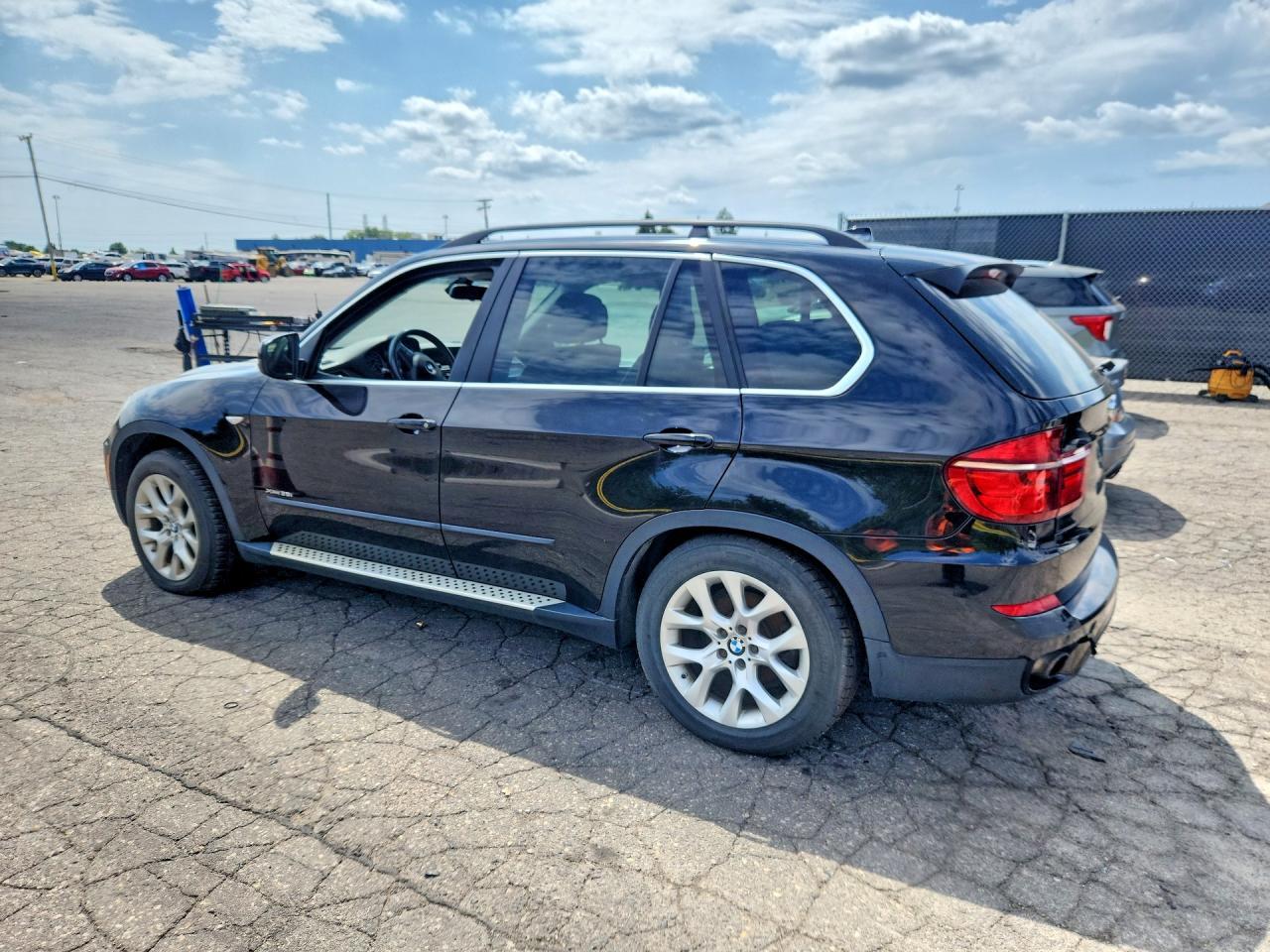 2013 BMW X5 xDrive35I - zdjęcie 2