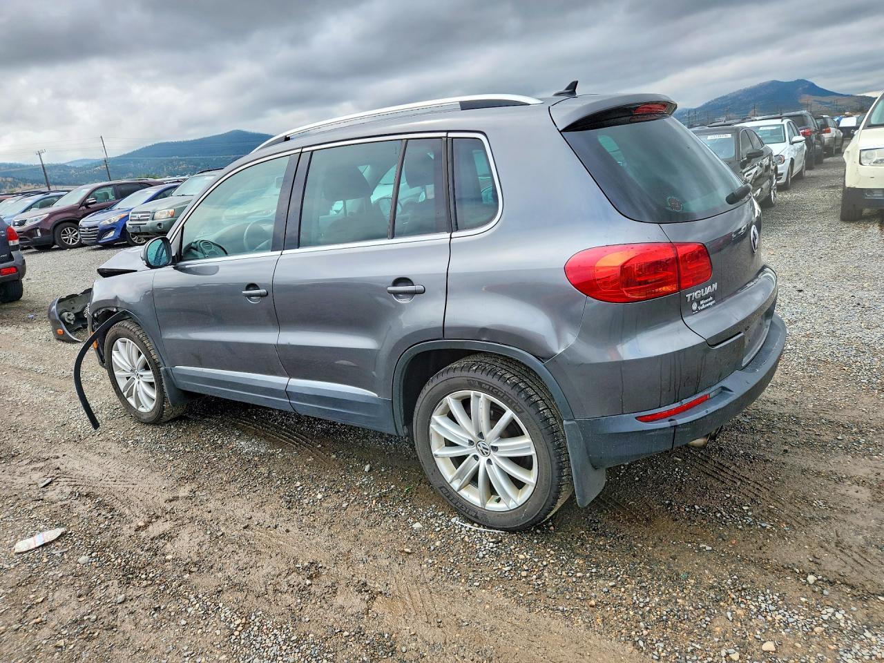 Volkswagen Tiguan - zdjęcie 2