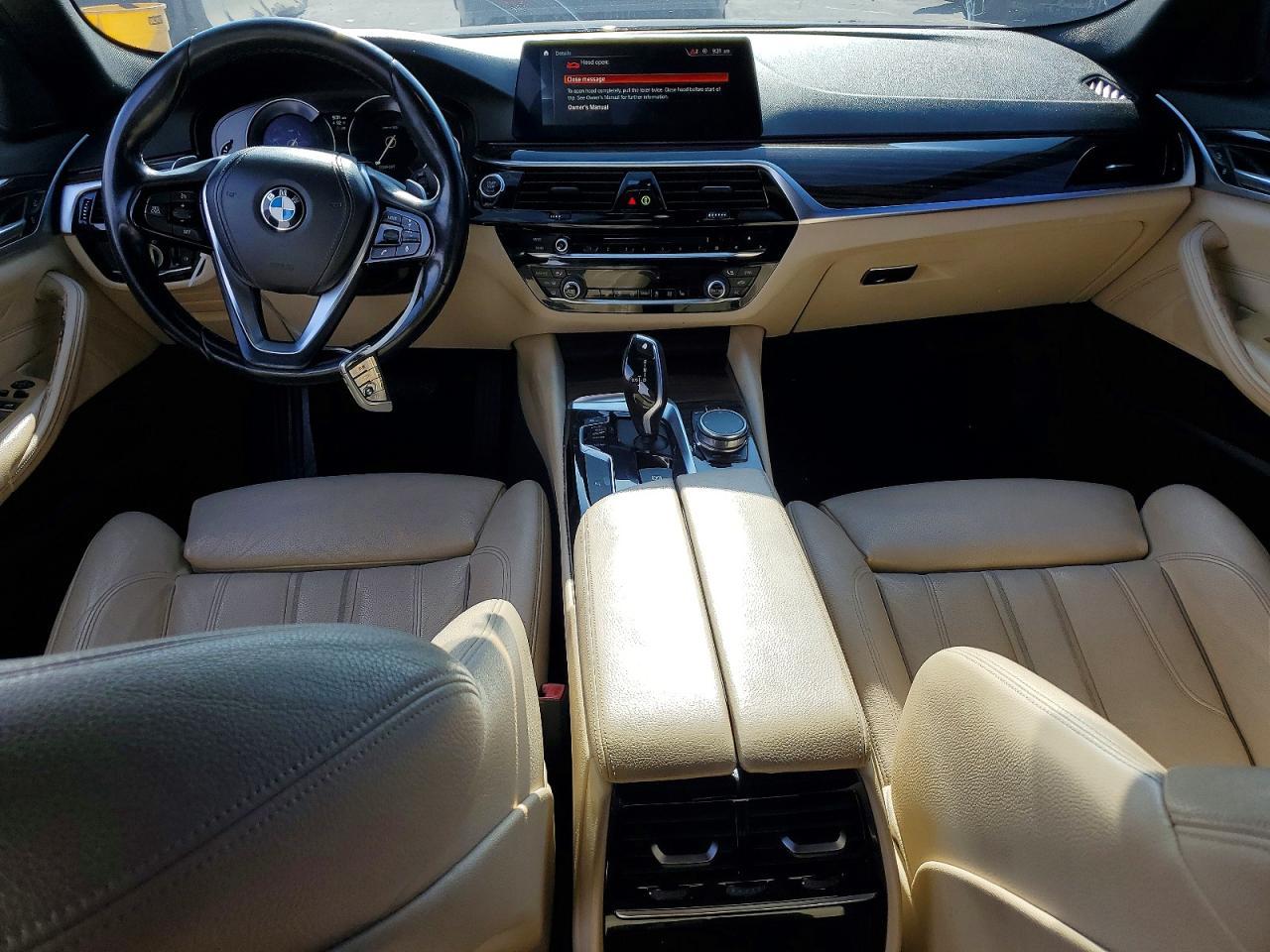 2019 BMW 530 I - zdjęcie 8