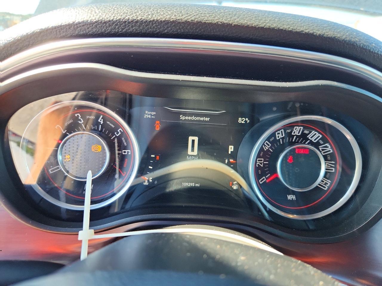 2016 Dodge Challenger Sxt - zdjęcie 9