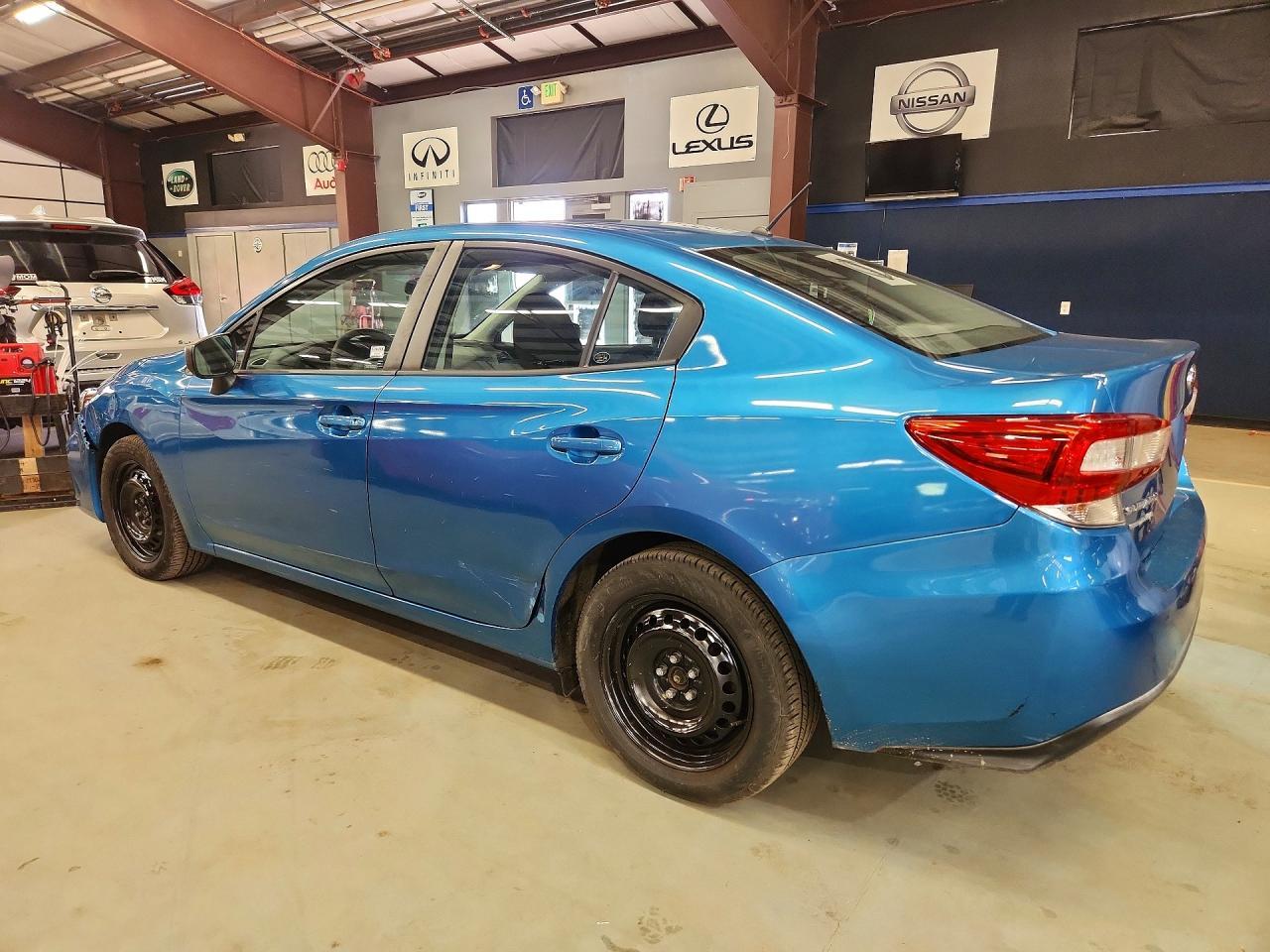 2019 Subaru Imprez - zdjęcie 2