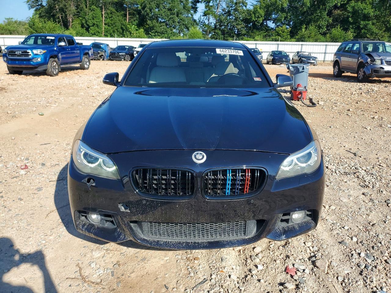 2014 BMW Seria 5 550i - zdjęcie 5