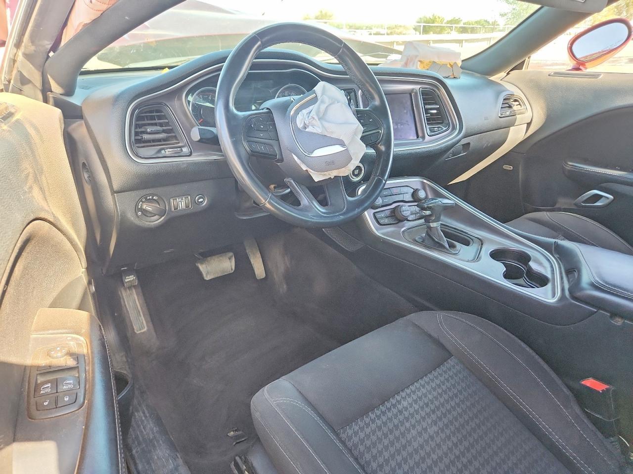 2017 Dodge Challenger Sxt - zdjęcie 8