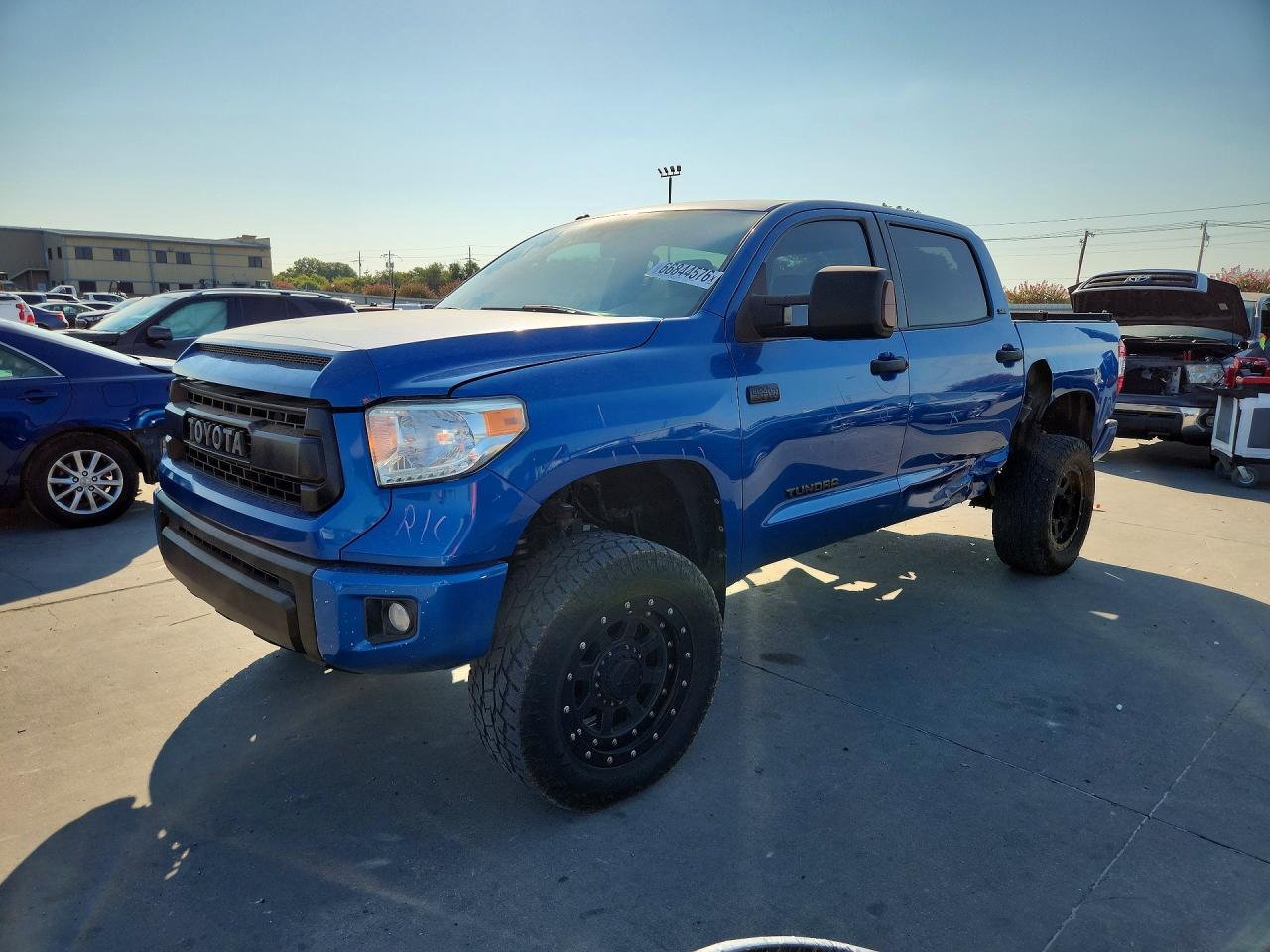2017 Toyota Tundra Sr5 - zdjęcie główne