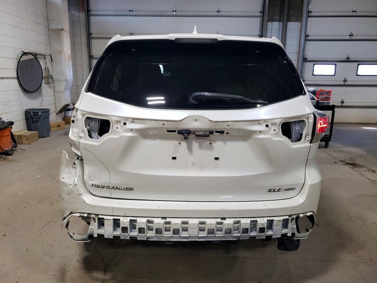 2016 Toyota Highlander Xle - zdjęcie 6