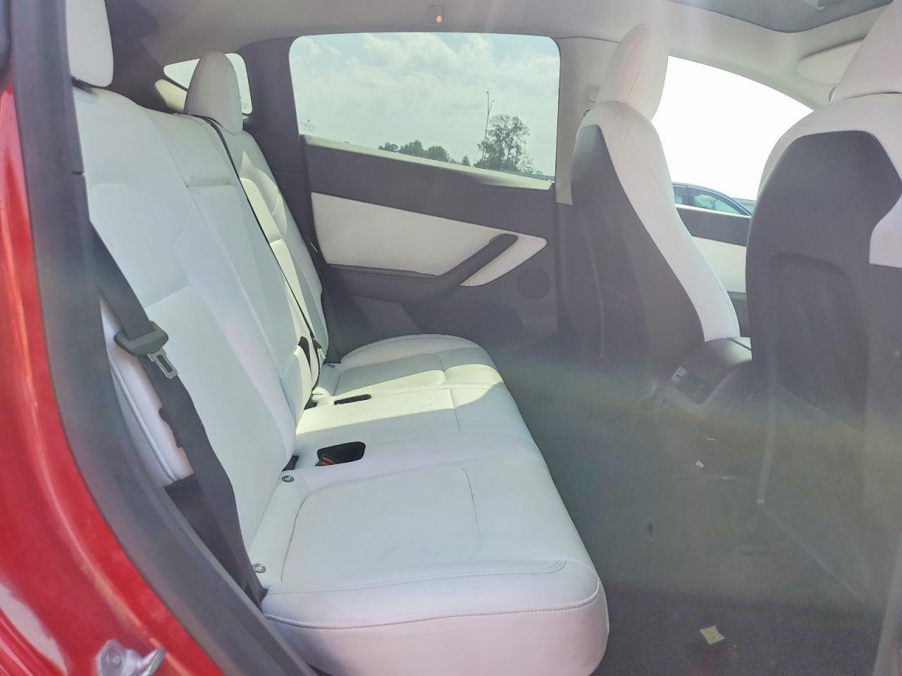 2022 Tesla Model Y - zdjęcie 10