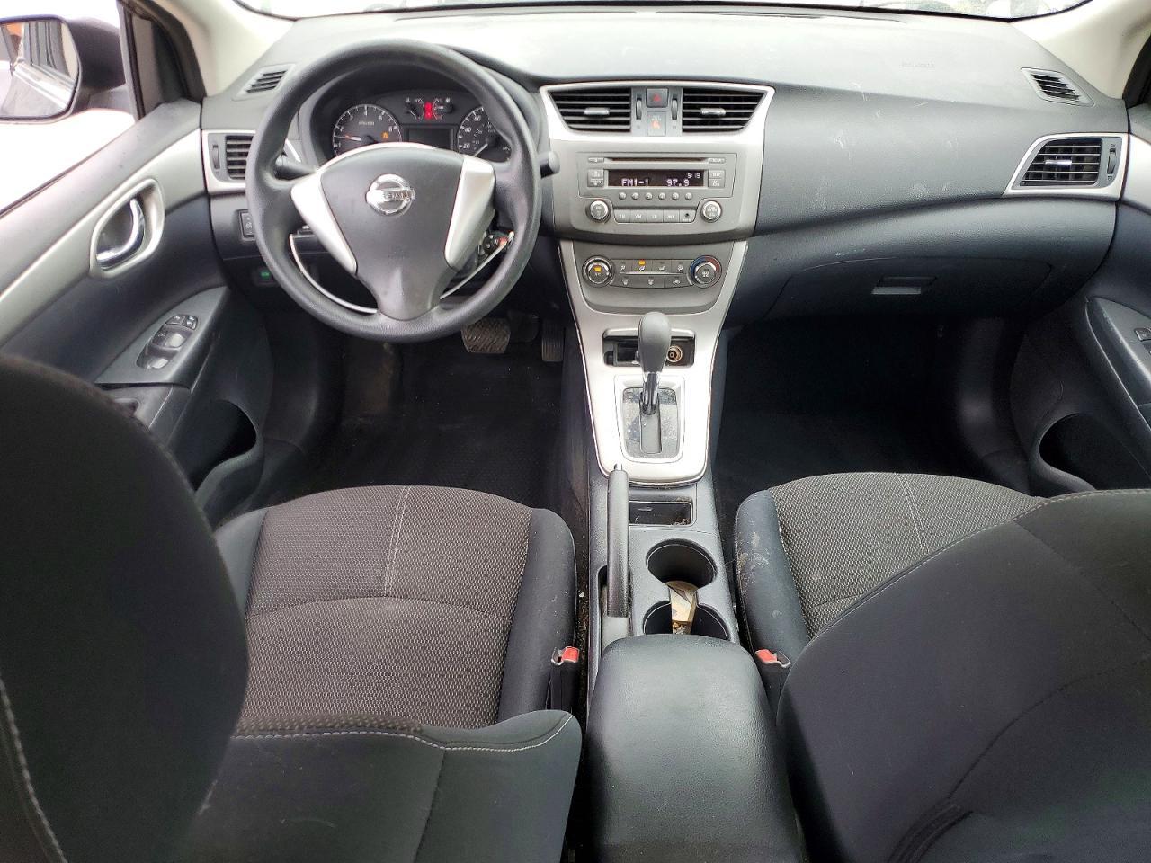 2014 Nissan Sentra S - zdjęcie 8