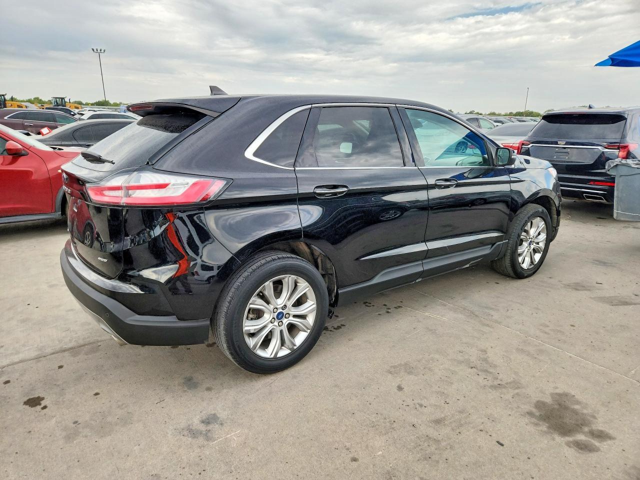 2022 Ford Edge Titanium - zdjęcie 3