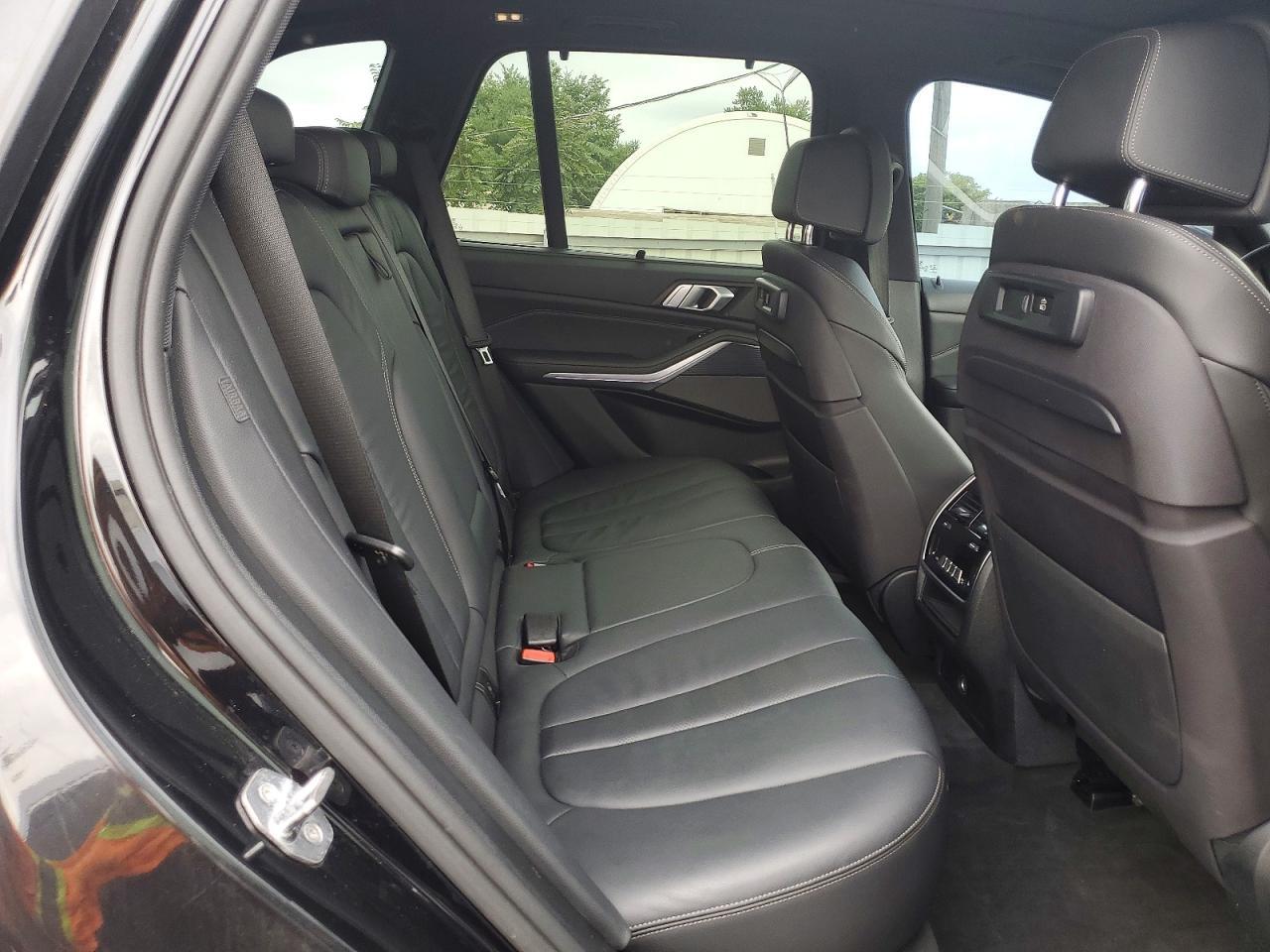 2019 BMW X5 xDrive50I - zdjęcie 11