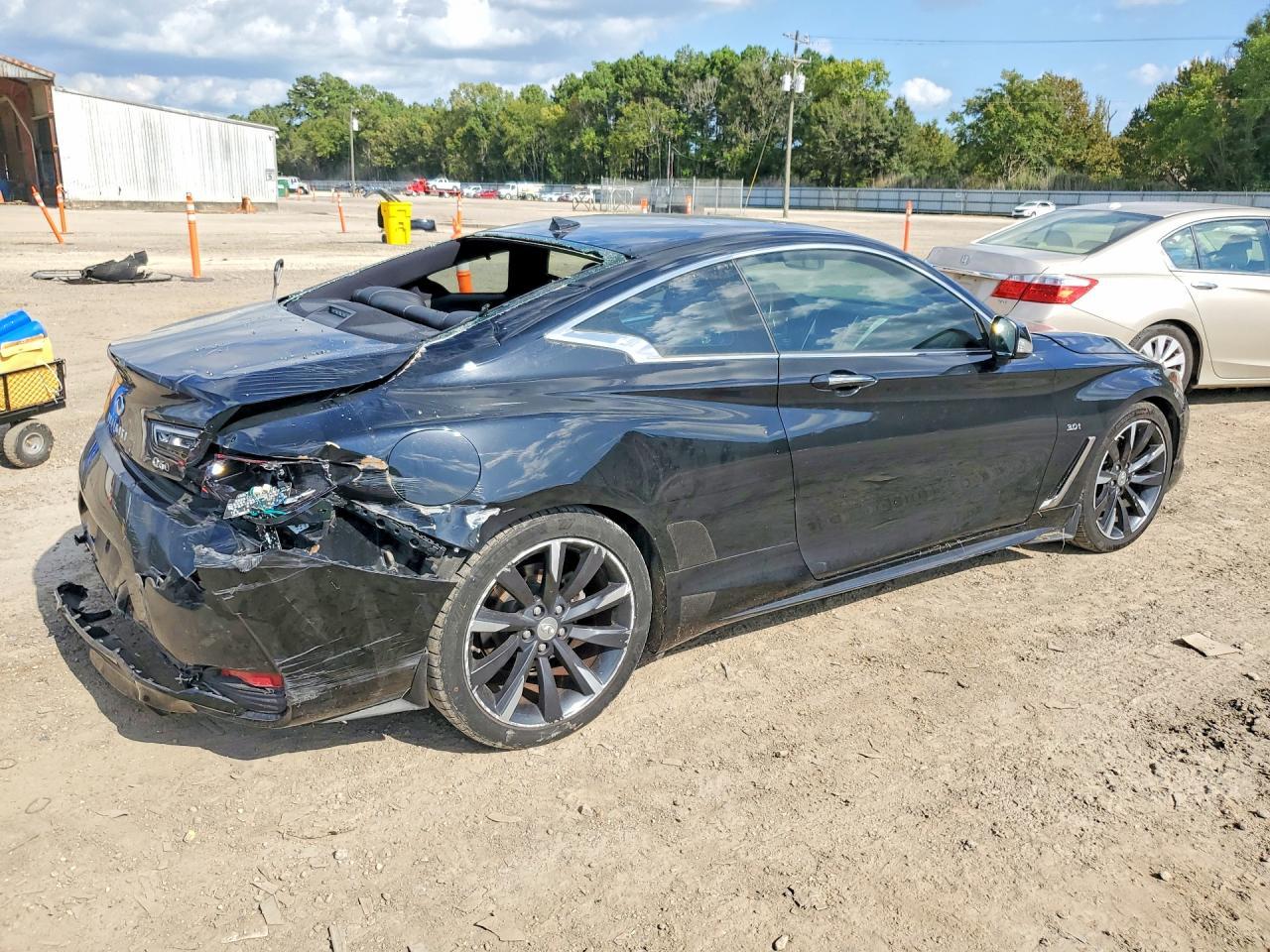 2018 Infiniti Q60 3.0T Luxe - zdjęcie 3