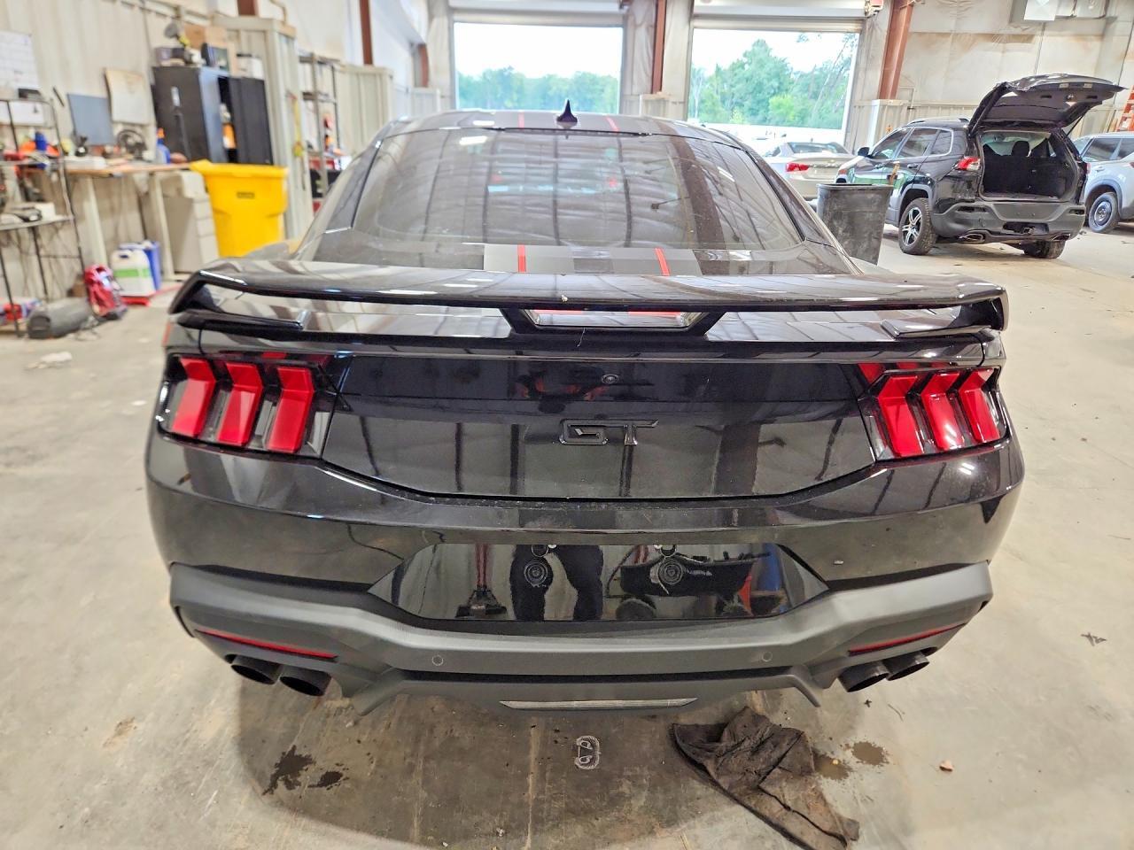 2024 Ford Mustang Gt - zdjęcie 6