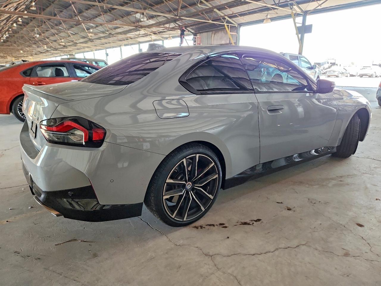 2022 BMW M240Xi - zdjęcie 3
