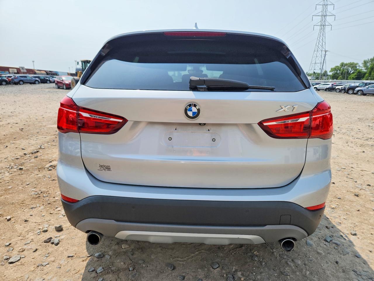 2017 BMW X1 xDrive28I - zdjęcie 6
